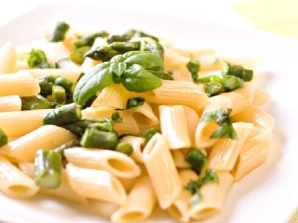 Pasta con asparagi e ricotta