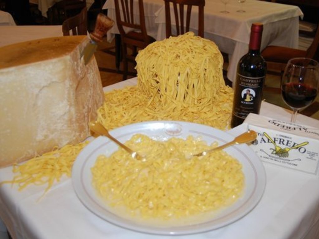 Fettuccine Alfredo