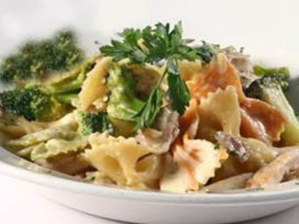 Pasta con  i broccoli e acciughe