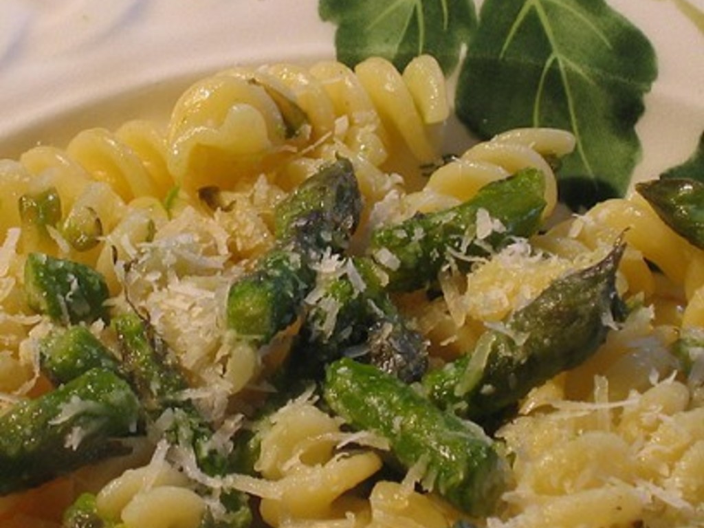 Pasta agli asparagi