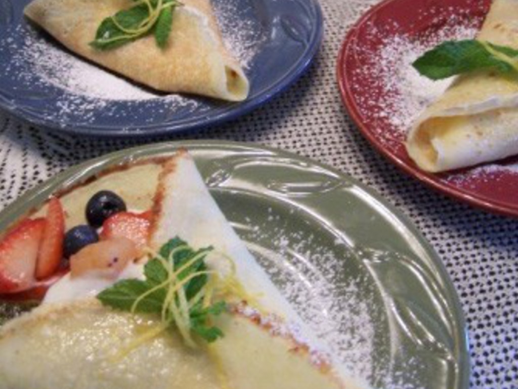Crepes dolci alla frutta dell' estate