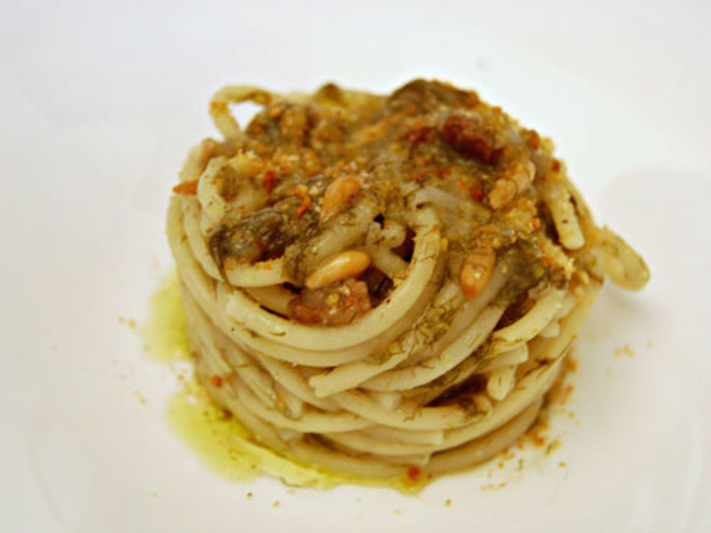 Bucatini al finocchietto selvatico ca muddica