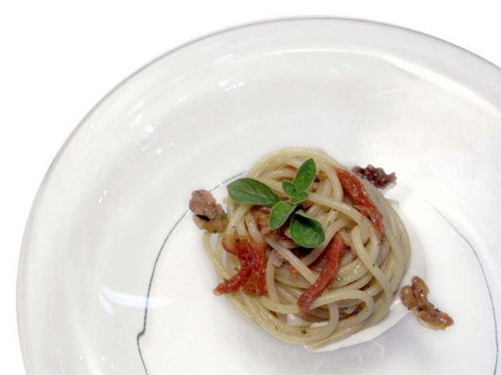 Spaghetti artigianali con ricotta di bufala e noci