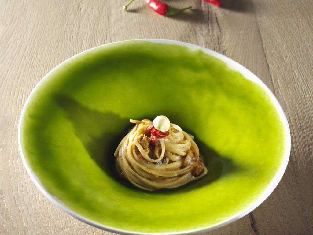 Verde Brillante - Linguine con ricci di mare, salsa di prezzemolo, burro manteca e peperoncino