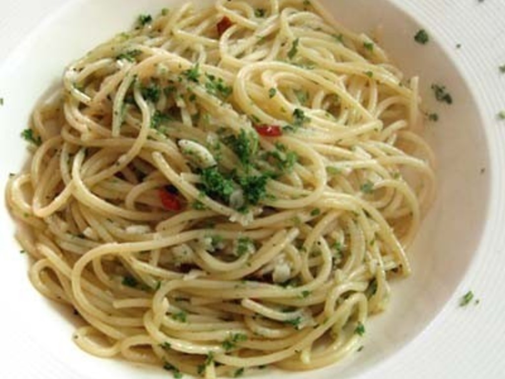 Vermicelli aglio e olio - Vermecielle aglie e uoglio