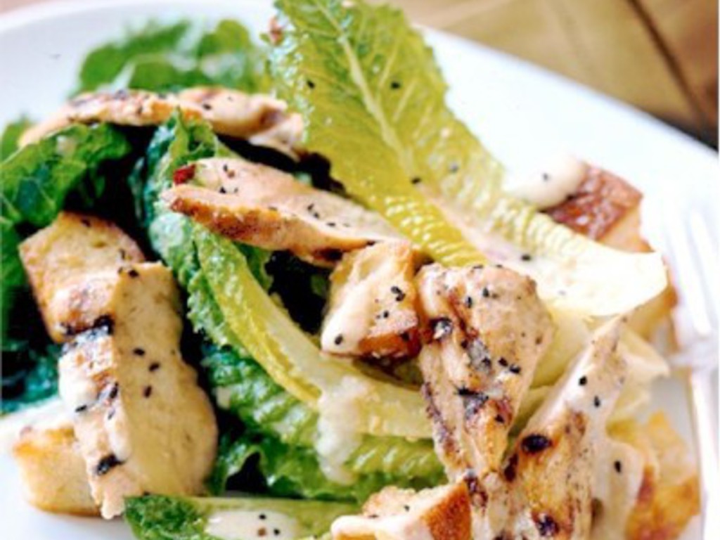 Insalatona di pollo e prosciutto di Praga