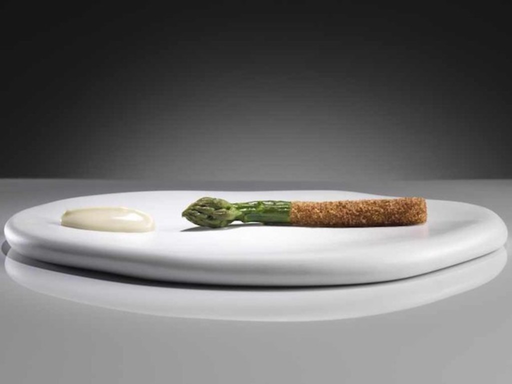 Asparago in delicata panatura con salsa ai capperi