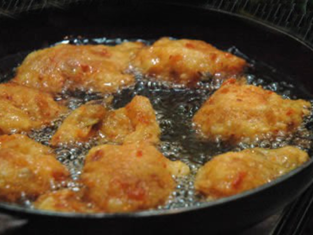 Frittelle con il caciocavallo