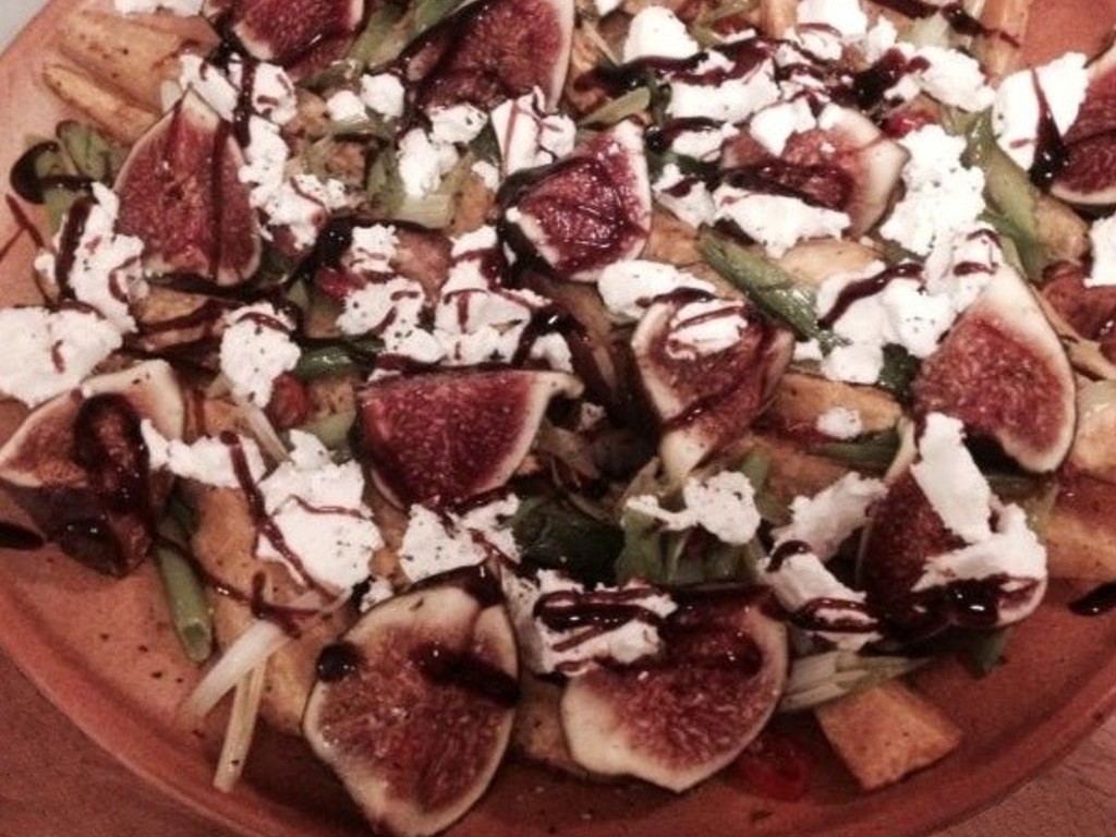 Insalata di fagiolini, fichi e caprino