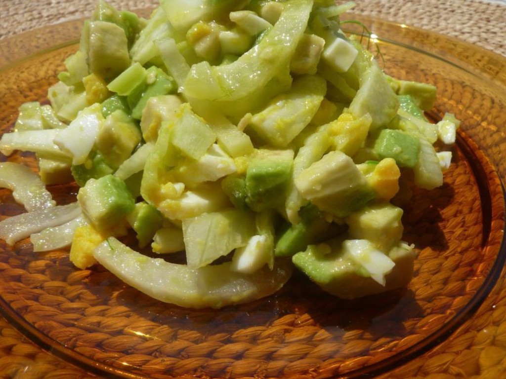 Insalata di finocchi, avocado e uova sode