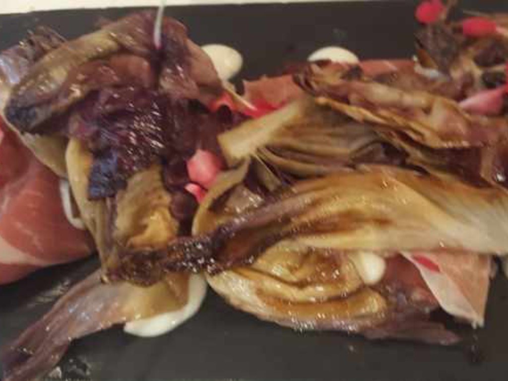 Radicchio scottato ai ferri con prosciutto crudo