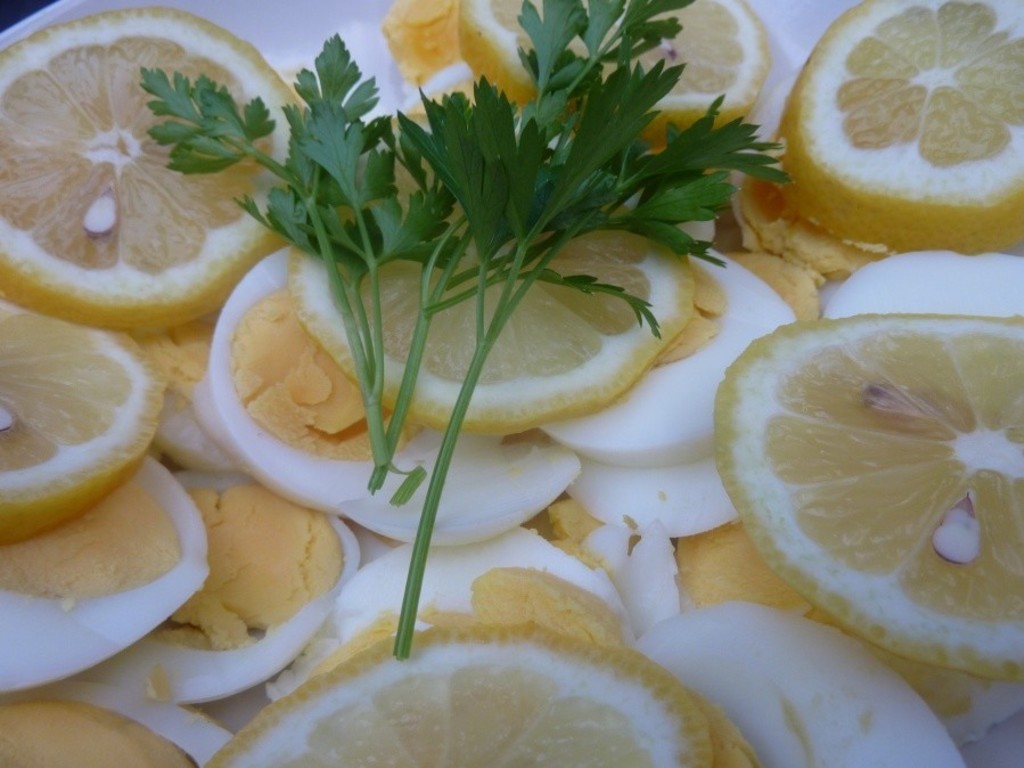 Uova sode al limone
