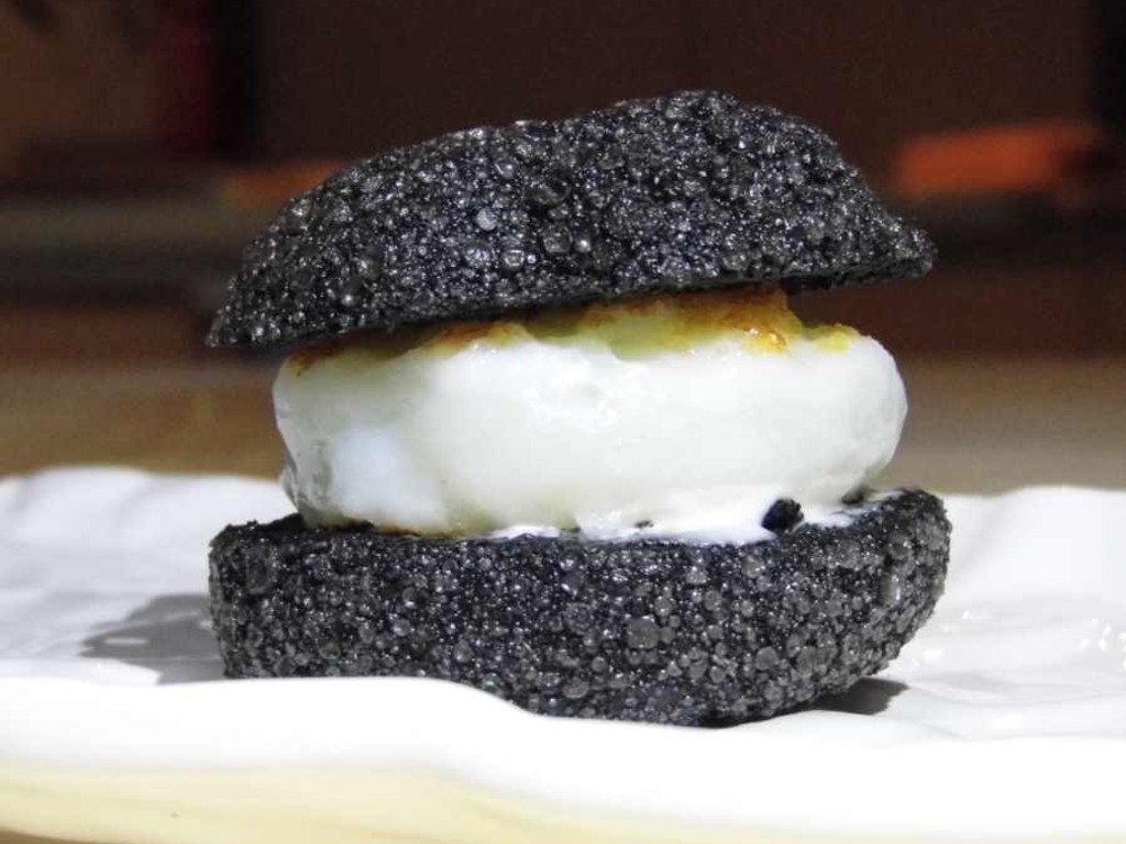 Hamburger di seppia, maionese di pesce