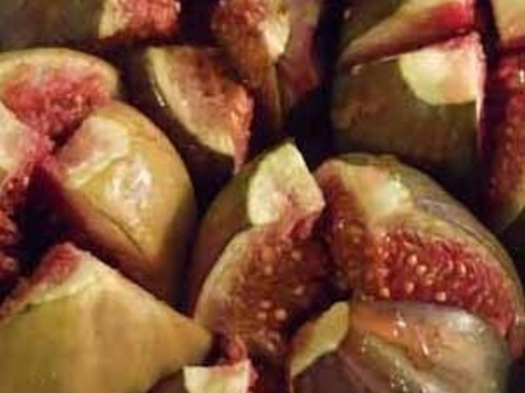 Fichi caramellati alla cannella e al miele di acacia