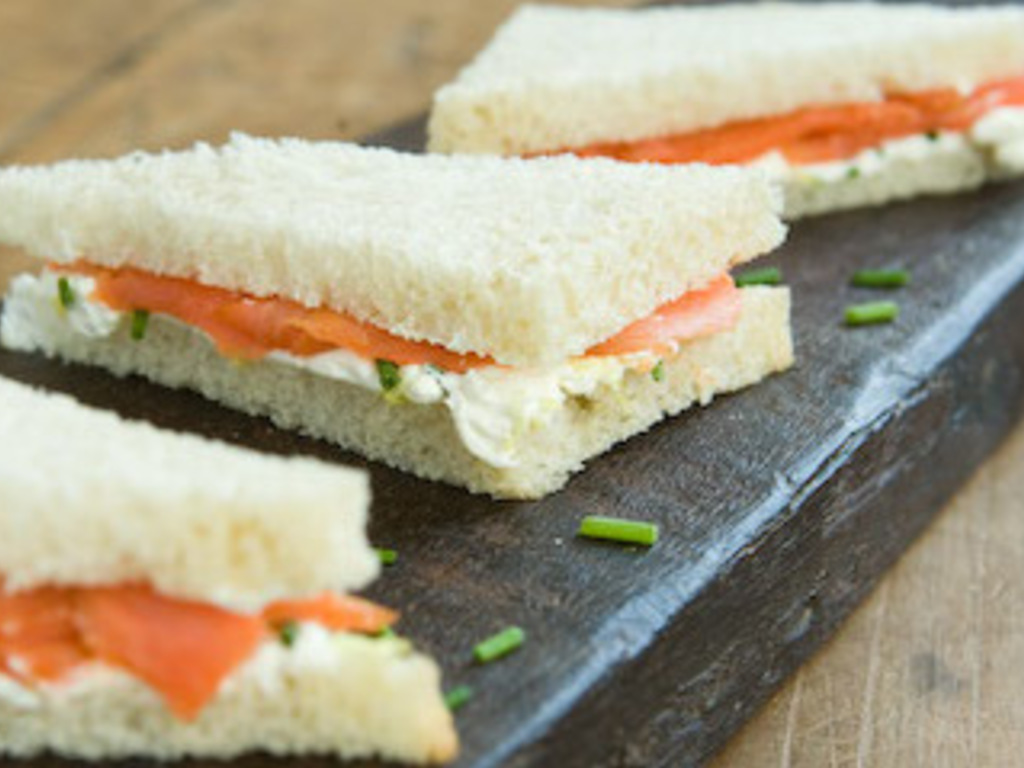 Tramezzini  al salmone affumicato
