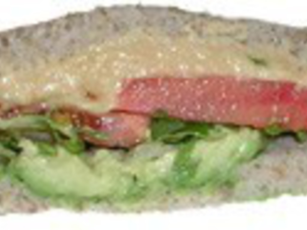 Sandwich all'avocado e verdure miste