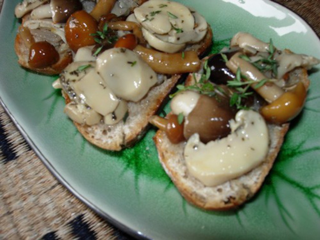 Crostini ai funghi