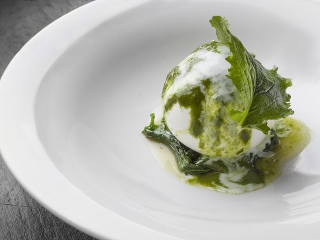 Rimozzata di mozzarella di bufala campana Dop ai friarielli saltati