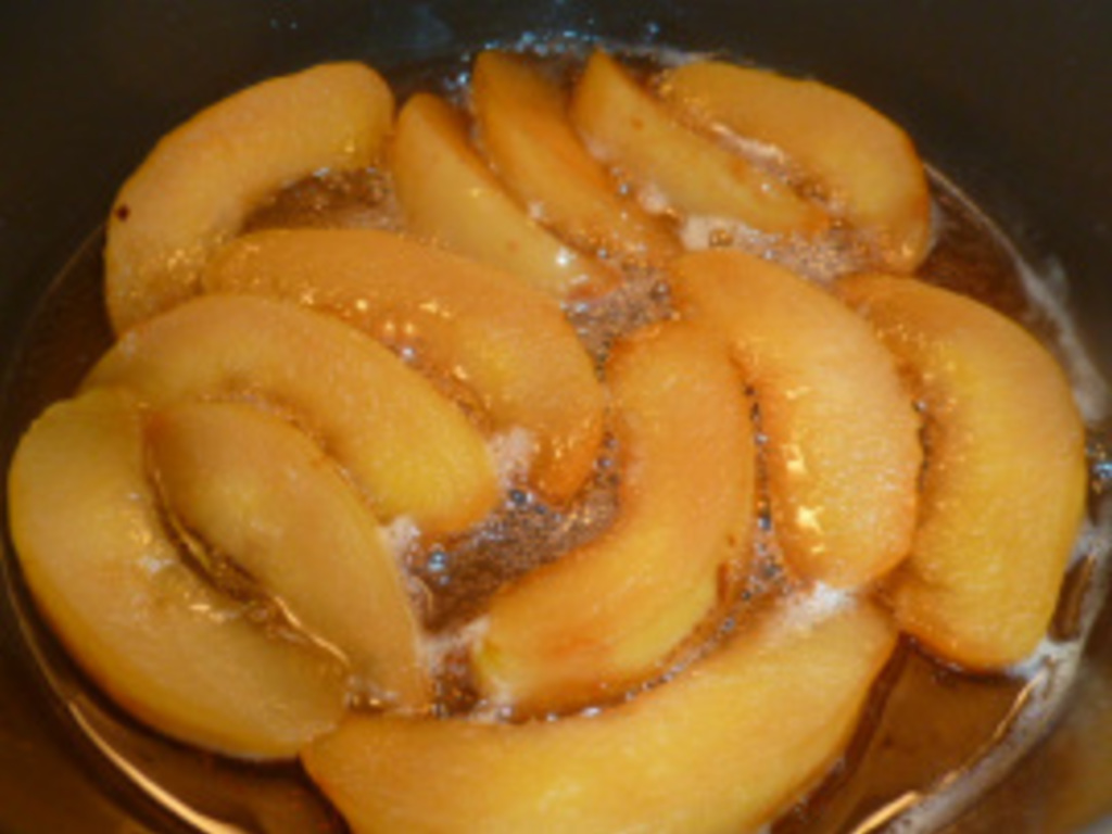 Mele cotogne caramellate