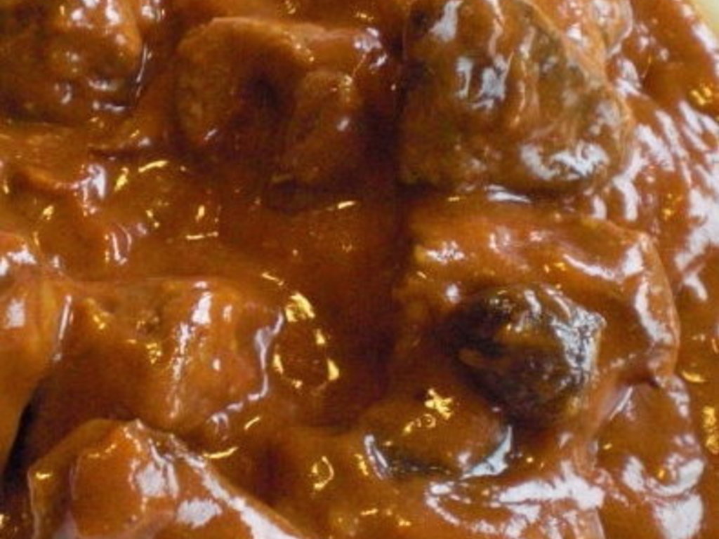 Gulasch di vitello - Kalbsgulasch 