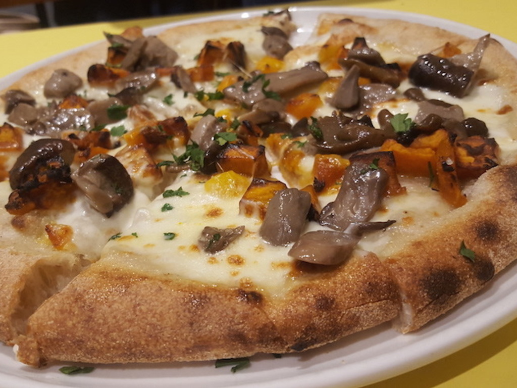Pizza Zucca e Funghi