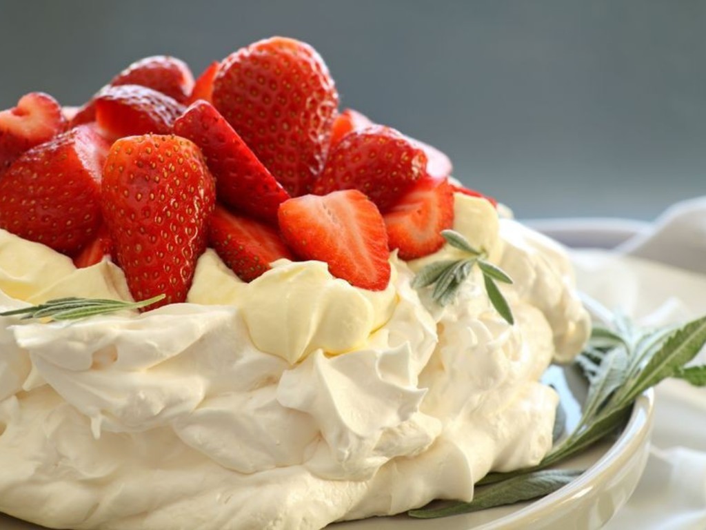 Pavlova alle fragole