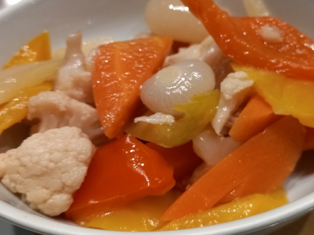 Giardiniera  di verdure in agrodolce