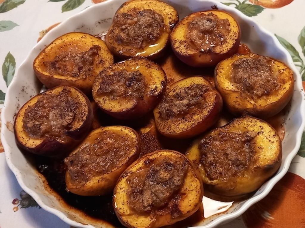 Pesche ripiene di amaretti