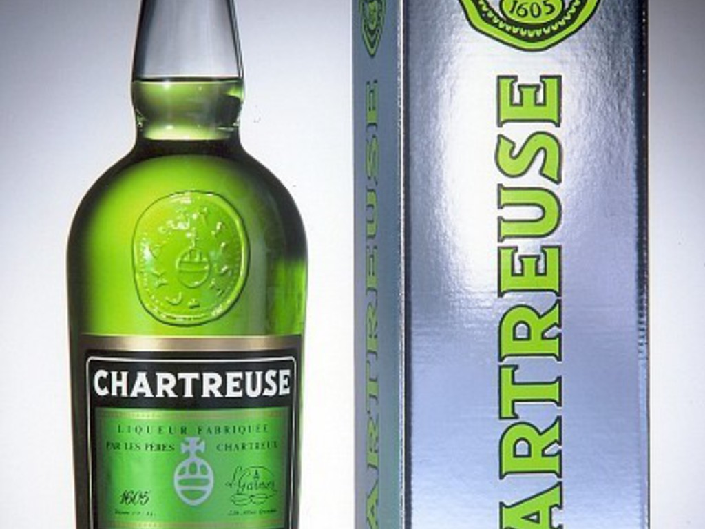 Pesche sciroppate in gelatina di Chartreuse