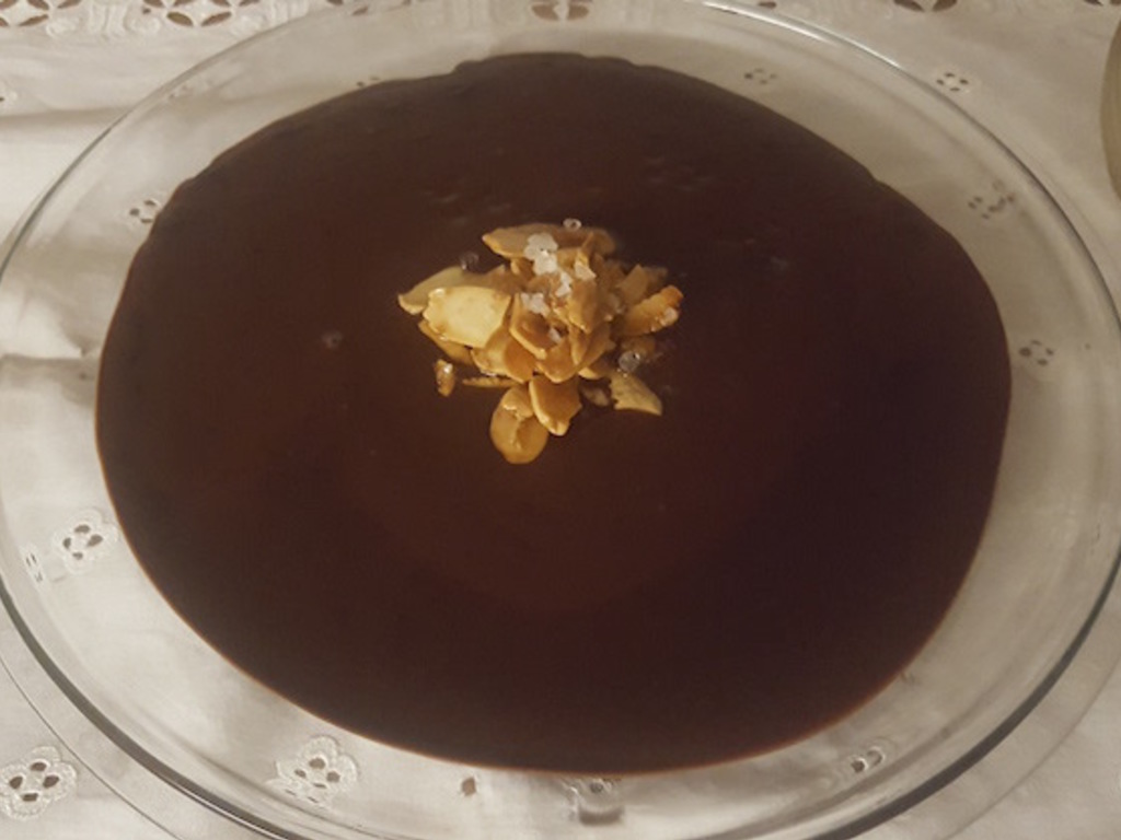 Vellutata di cioccolato e mandorle