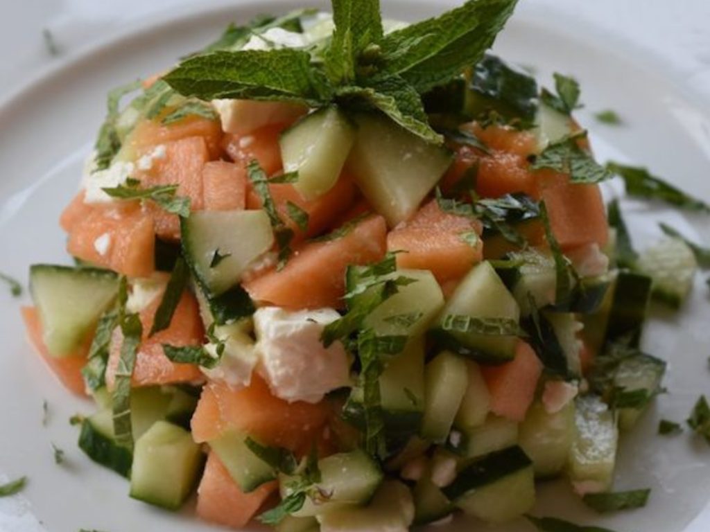 Tartare di melone, cetriolo e feta