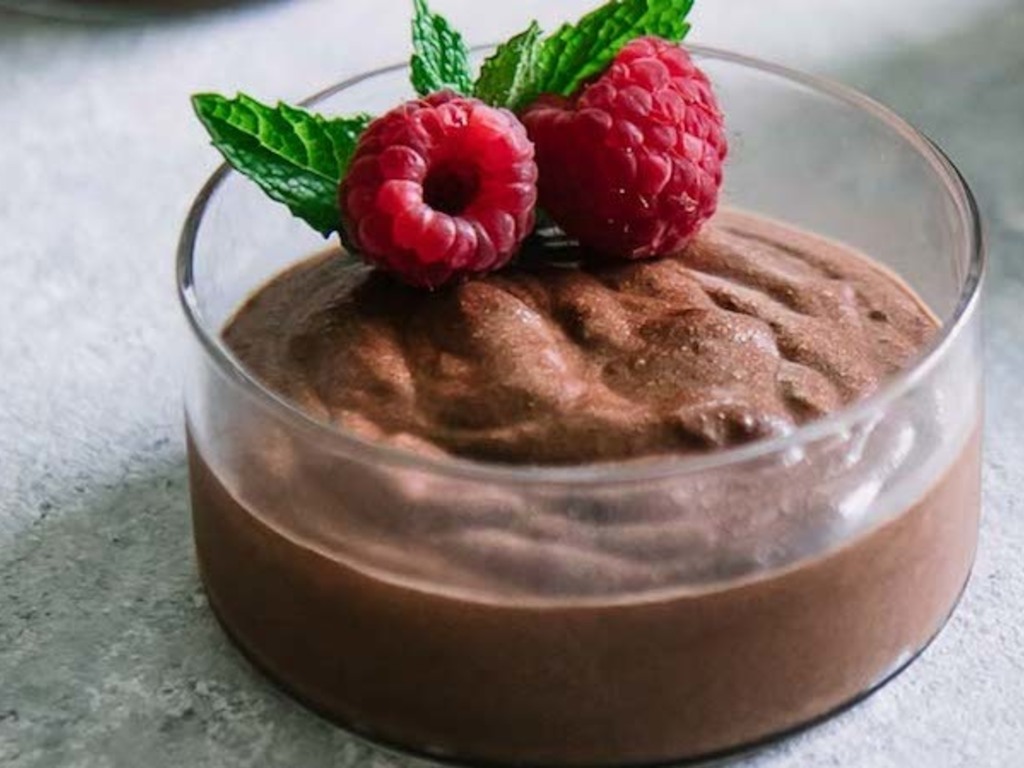 Mousse di cioccolato con acquafaba