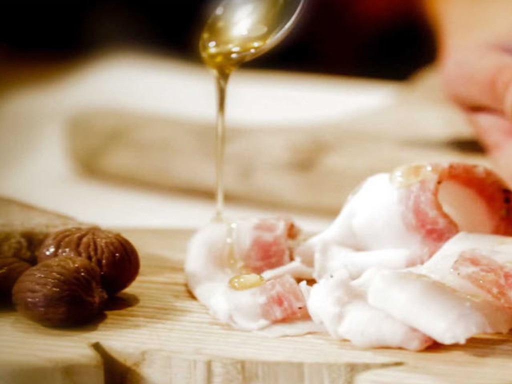 Castagne al miele con lardo di Arnad