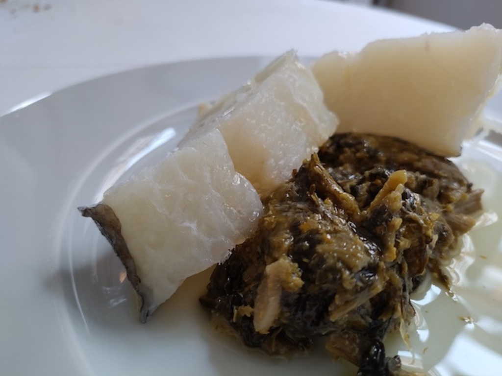Baccalà in padella con cime di rapa stufate, poco piccanti