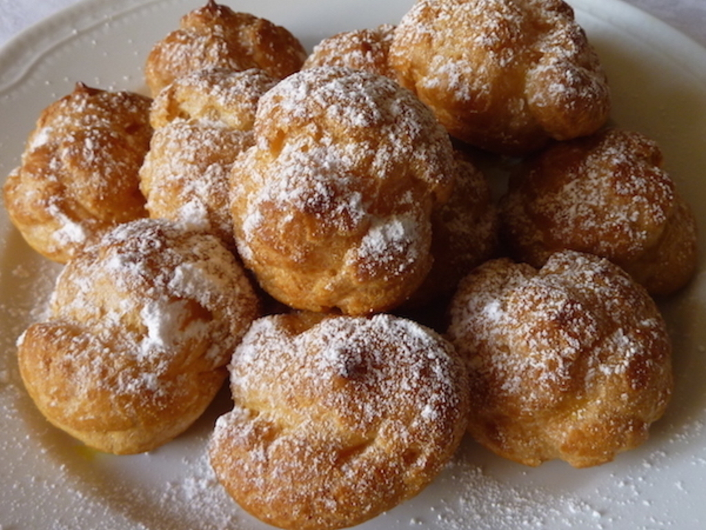 Bignè alla crema di limone
