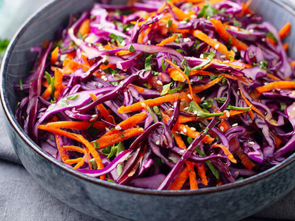 Insalata di cavolo rosso marocchina