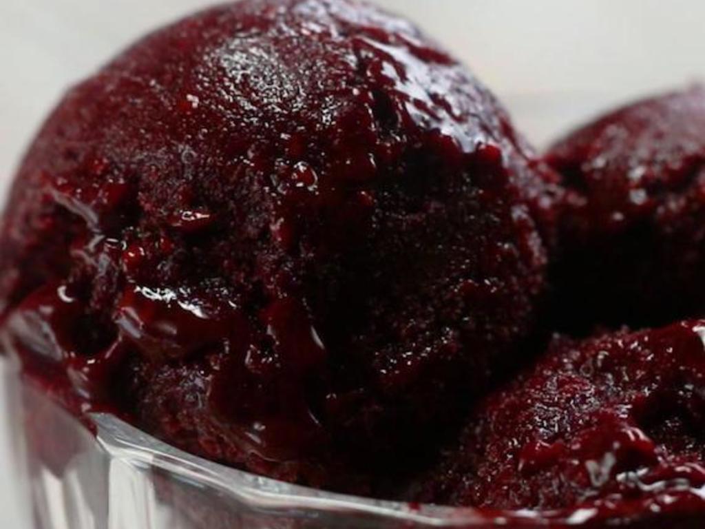 Sorbetto di bacche di sambuco 