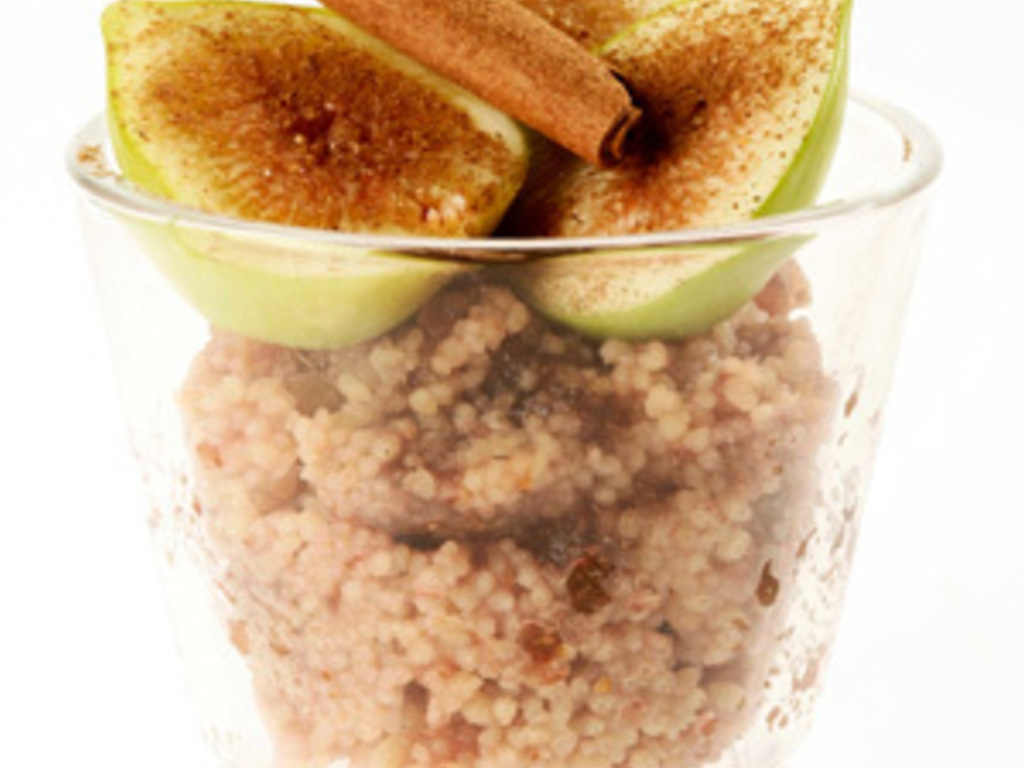 Cous cous con la salsa dei fichi arrostiti e l'insalatina di fico d'India