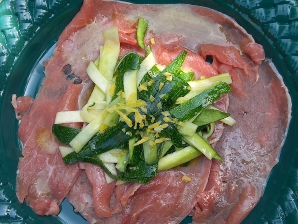 Carpaccio di manzo con zucchine