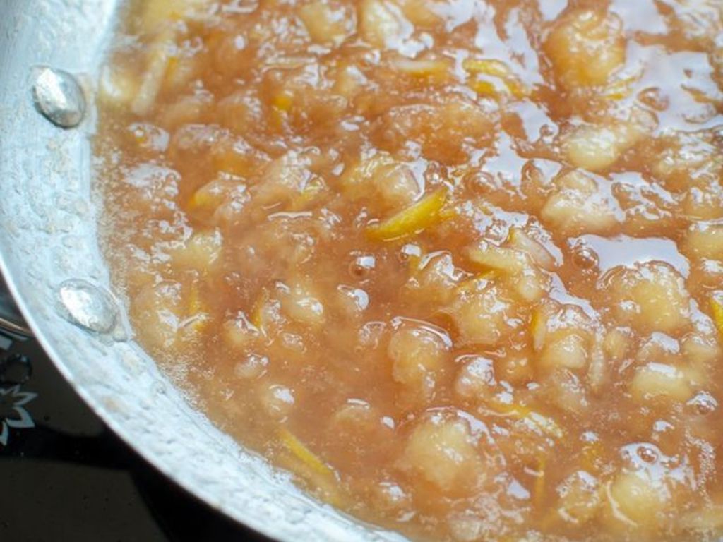 Marmellata di pesche bianche