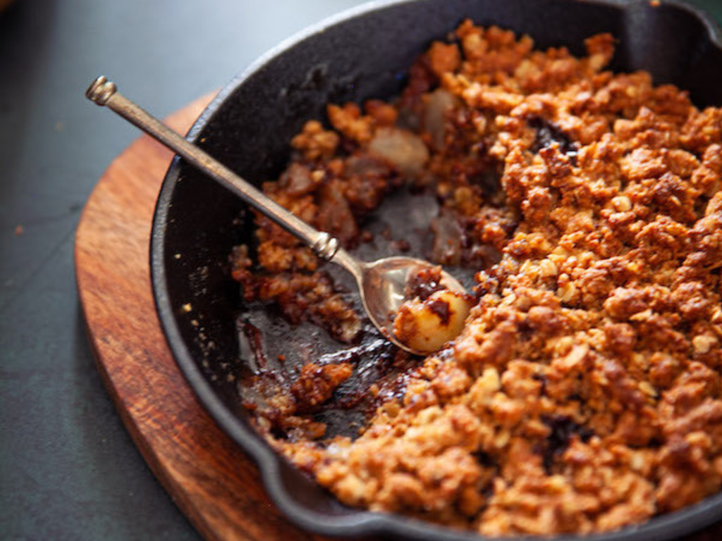 Crumble di pere e cioccolato