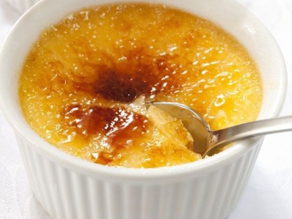 Crème brûlée  con il rabarbaro
