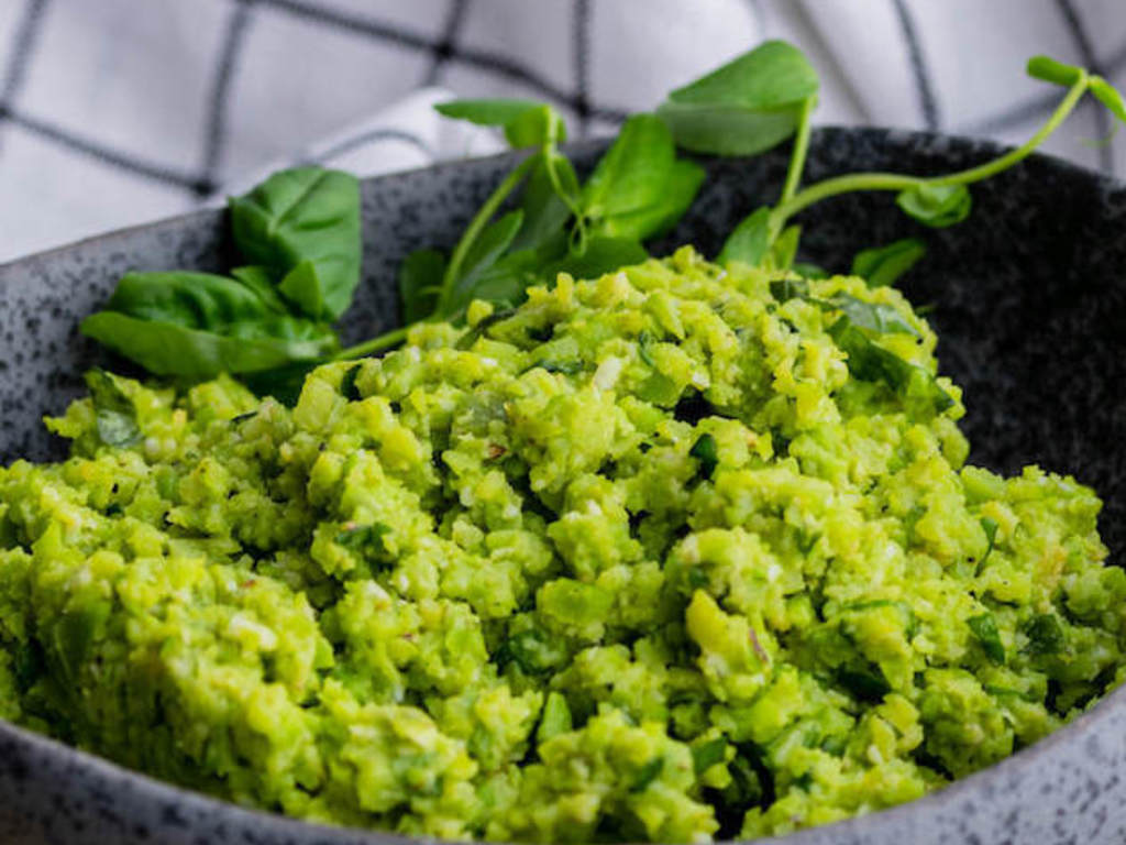 Pesto di baccelli di fave