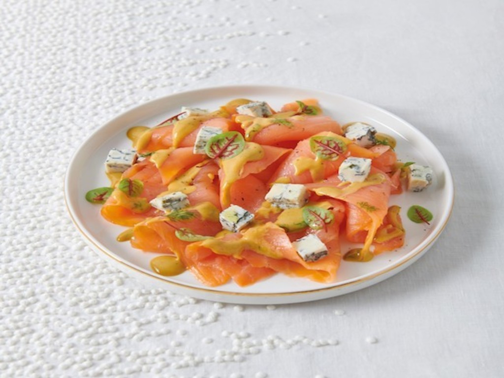 Salmone affumicato con senape al miele e gorgonzola piccante Dop