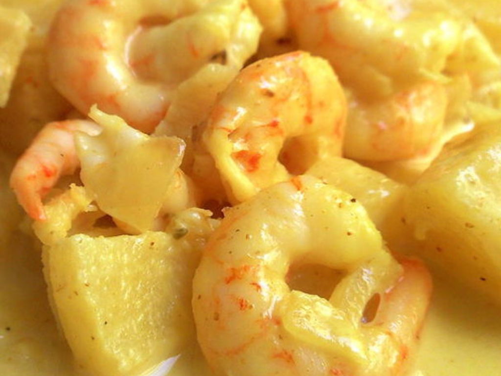 Curry di gamberi e ananas