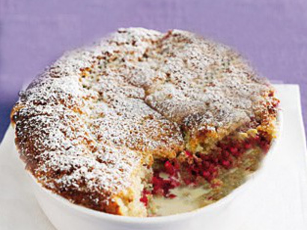Torta di mandorle con lamponi