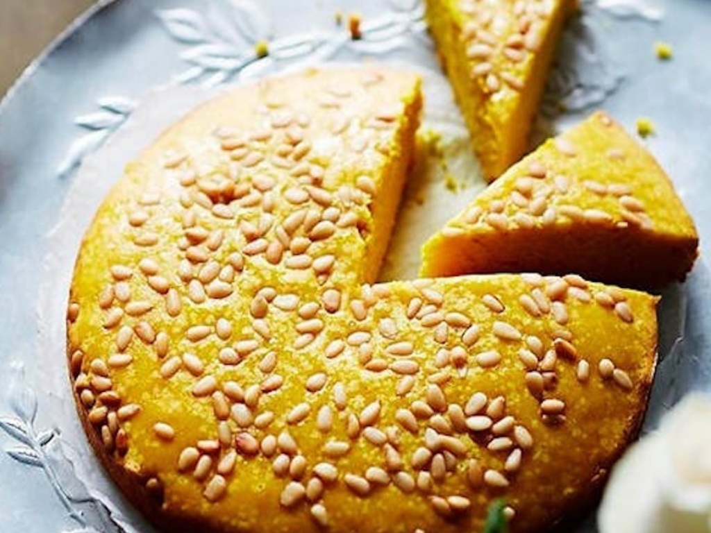 Sfouf -Torta alla curcuma