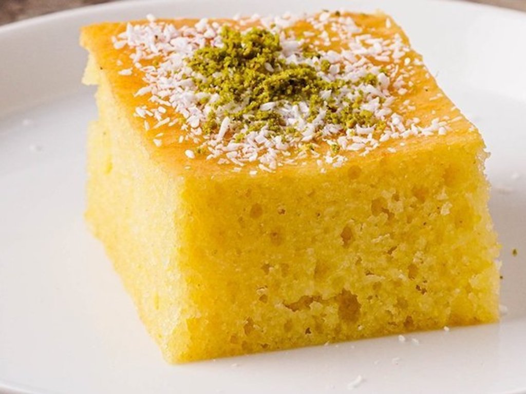 Torta di semolino e sciroppo di limone - Revani 