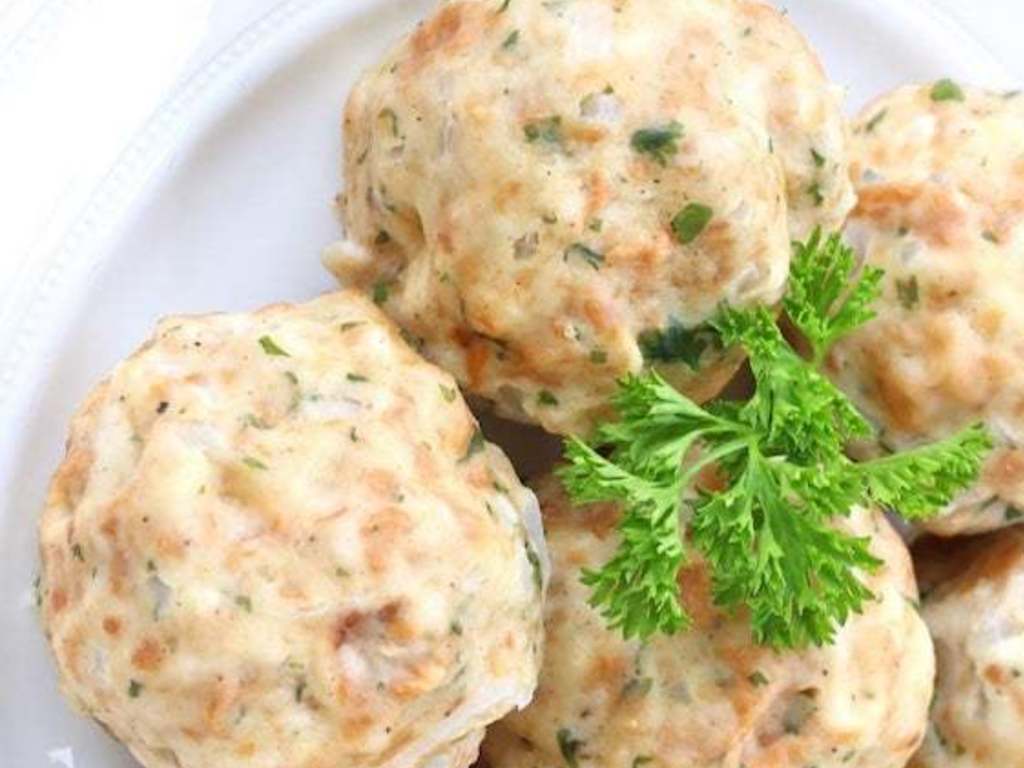 Semmelknödel – Canederli di pane alla bavarese