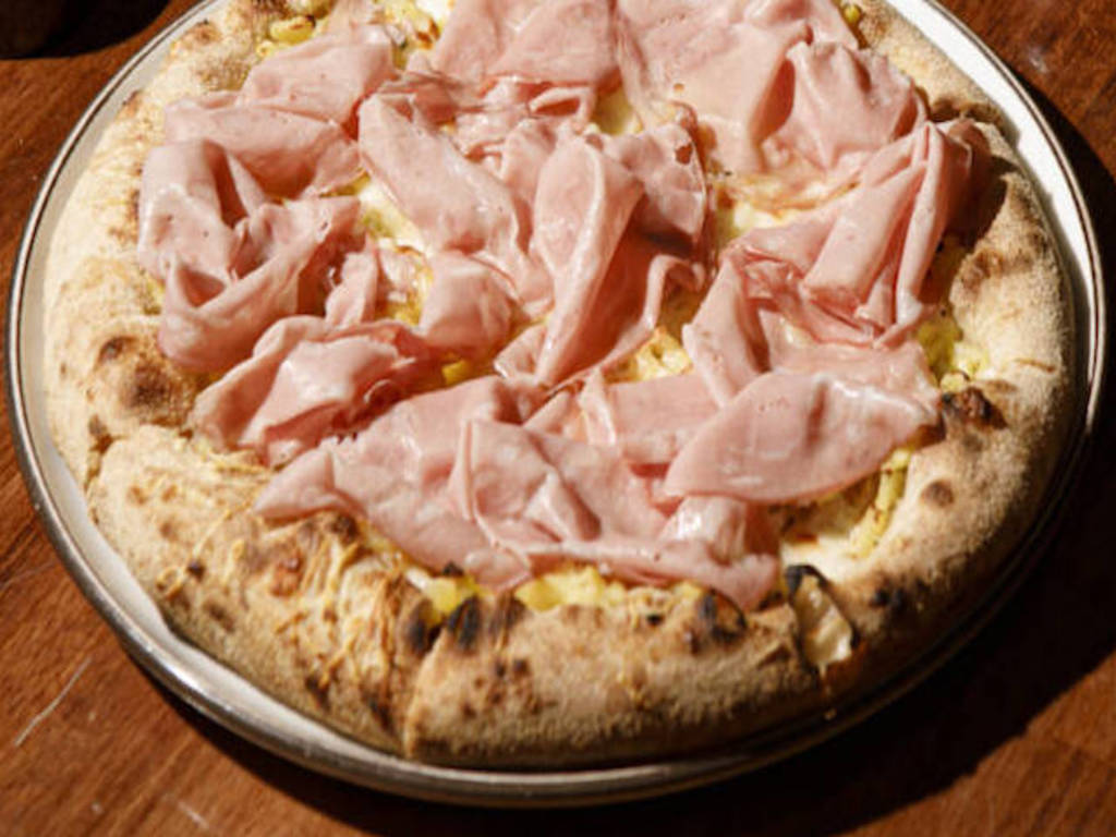 Pizza di Mortadella